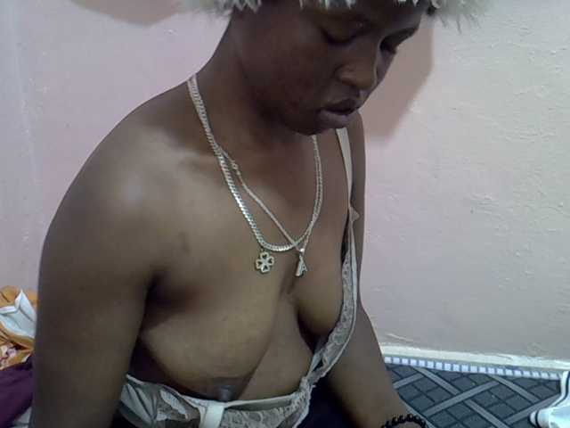 Drippyfey live cam on BongaCams