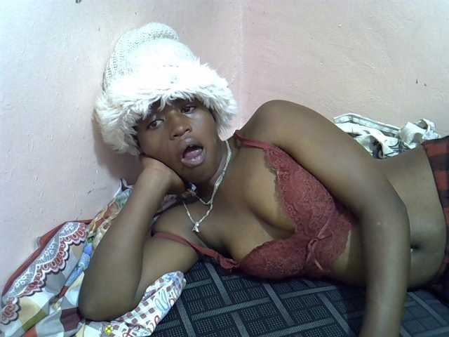 Drippyfey live cam on BongaCams