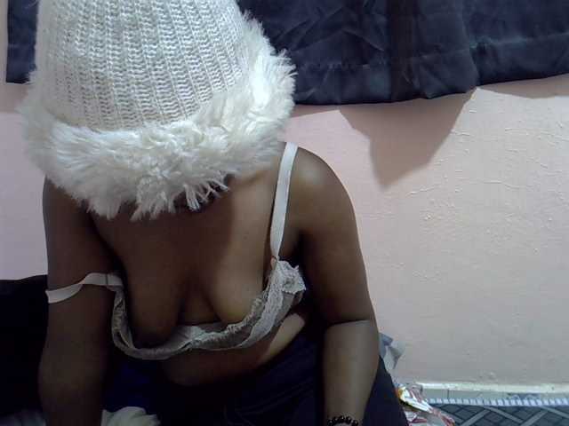 Drippyfey live cam on BongaCams