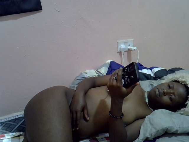 Drippyfey live cam on BongaCams
