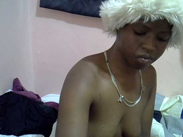 Drippyfey live cam preview