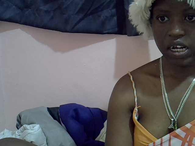 Drippyfey live cam on BongaCams