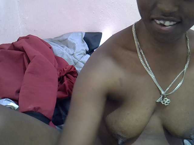 Drippyfey live cam on BongaCams