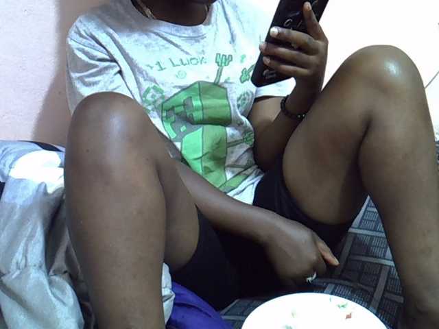 Drippyfey live cam on BongaCams