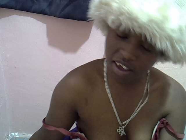 Drippyfey live cam on BongaCams