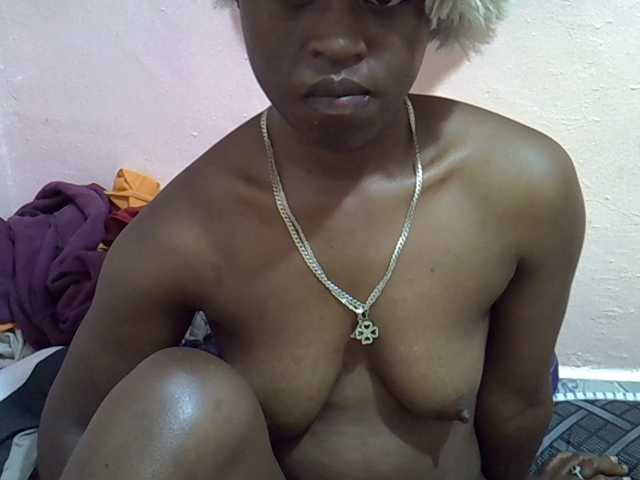 Drippyfey live cam on BongaCams
