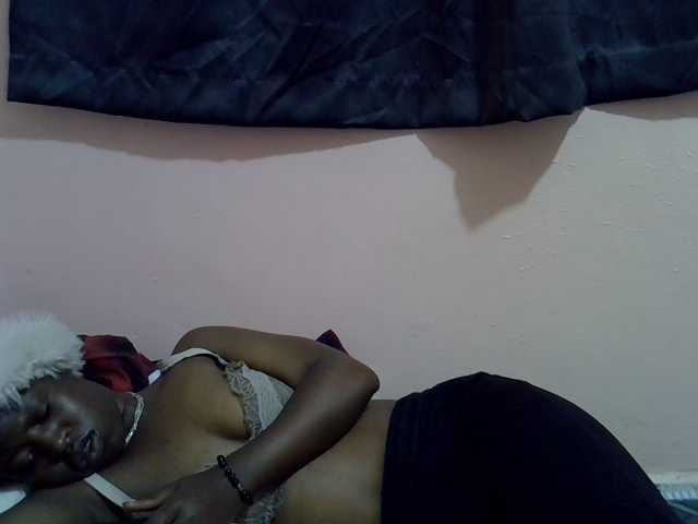 Drippyfey live cam on BongaCams
