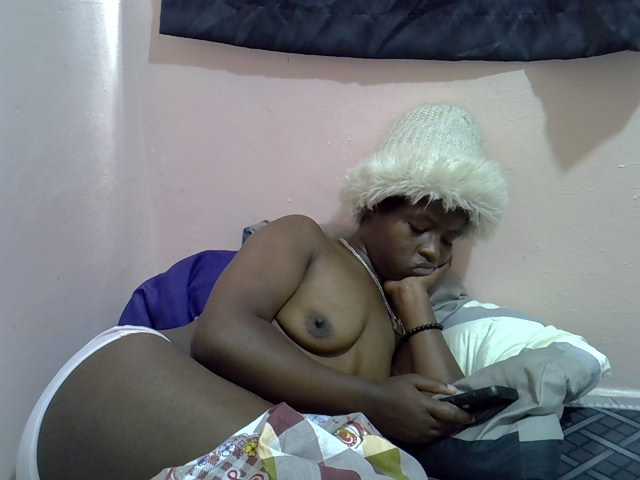 Drippyfey live cam on BongaCams