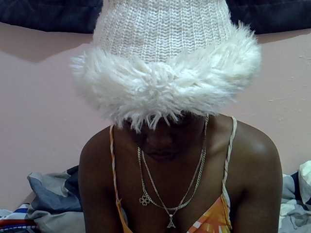 Drippyfey live cam on BongaCams