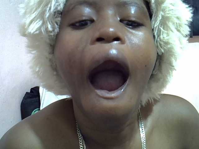 Drippyfey live cam on BongaCams