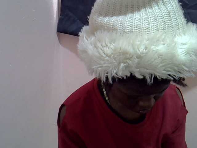 Drippyfey, live now on BongaCams