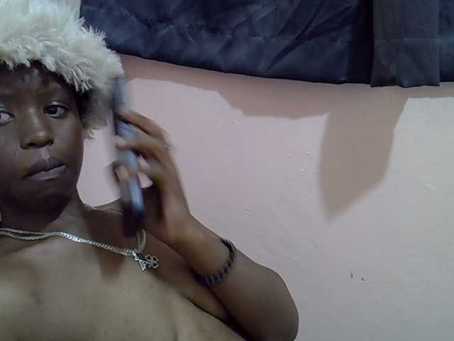 Drippyfey live cam on BongaCams