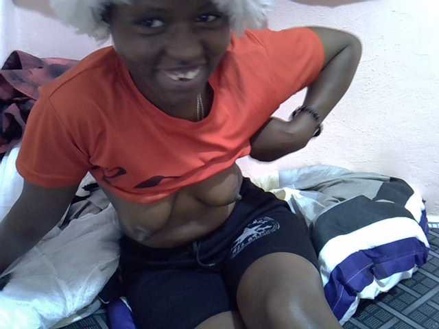 Drippyfey live cam on BongaCams