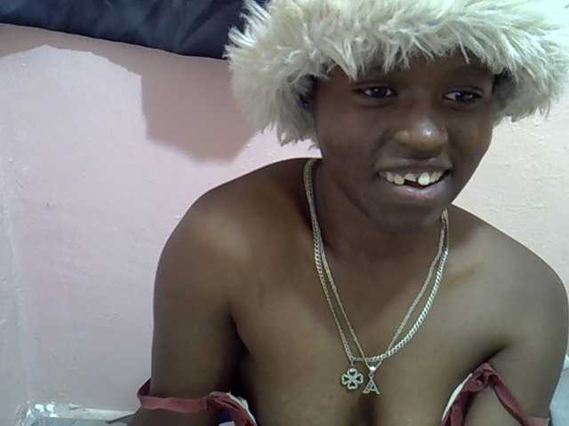 Drippyfey live cam on BongaCams