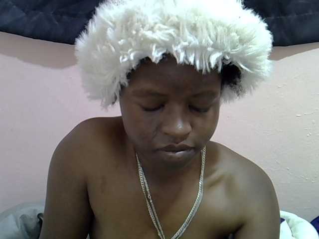 Drippyfey live cam on BongaCams