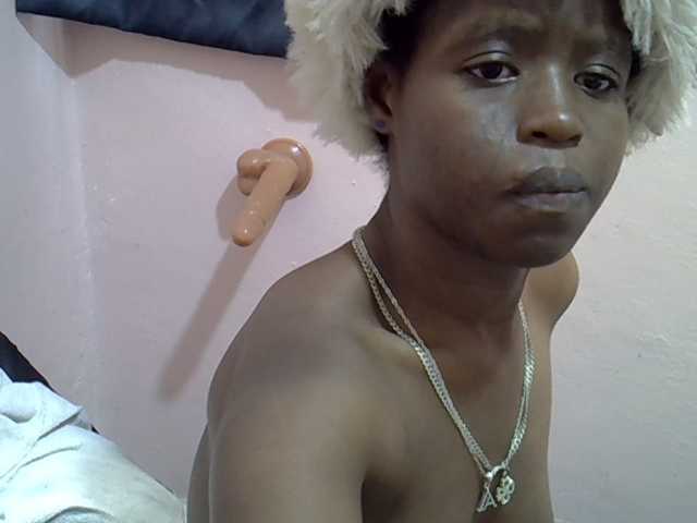 Drippyfey live cam on BongaCams