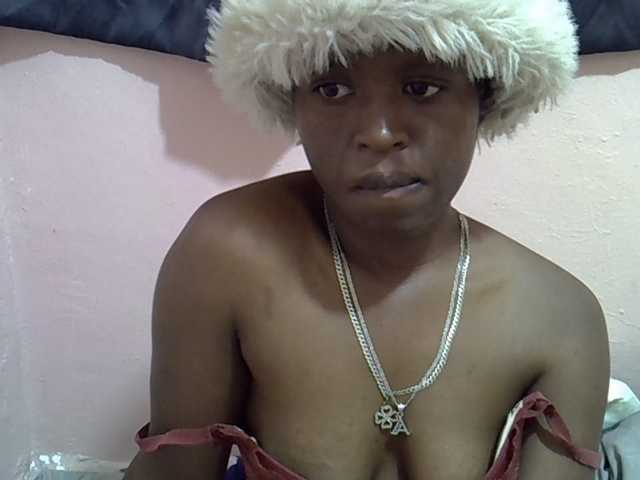 Drippyfey live cam on BongaCams
