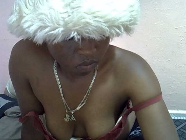 Drippyfey live cam on BongaCams