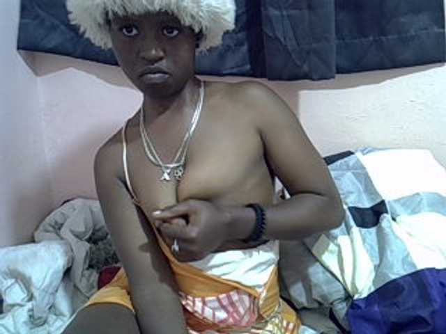 Drippyfey live cam on BongaCams
