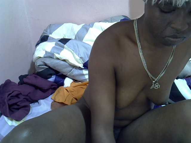 Drippyfey live cam on BongaCams