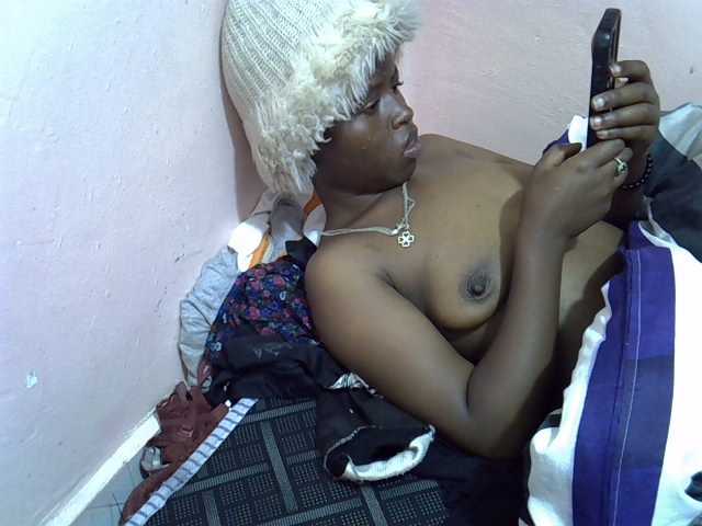 Drippyfey live cam on BongaCams