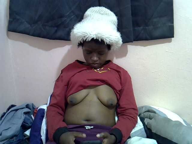 Drippyfey live cam on BongaCams