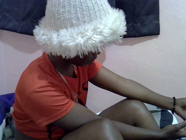 Drippyfey live cam on BongaCams