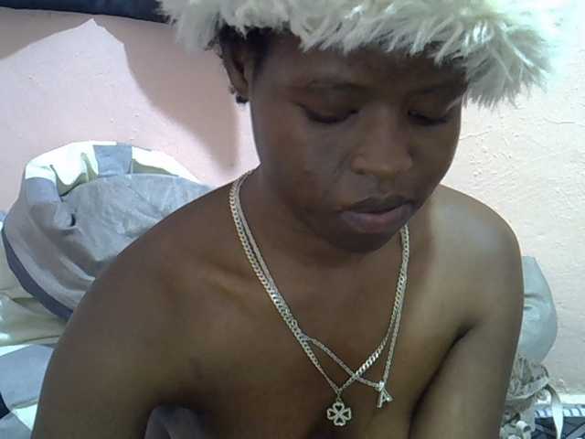 Drippyfey live cam on BongaCams