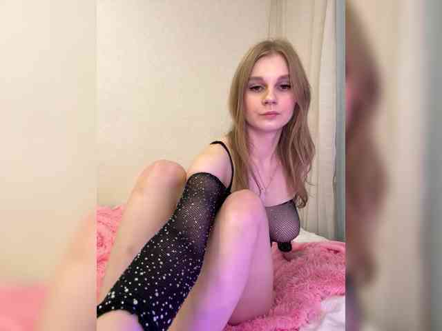 kissmekisss1 webcam