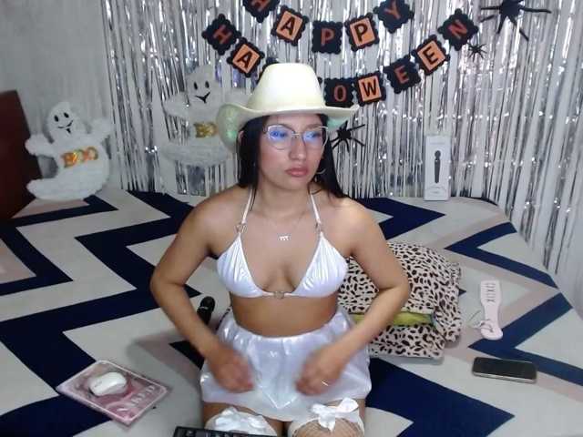 Zoe-lane live cam on BongaCams