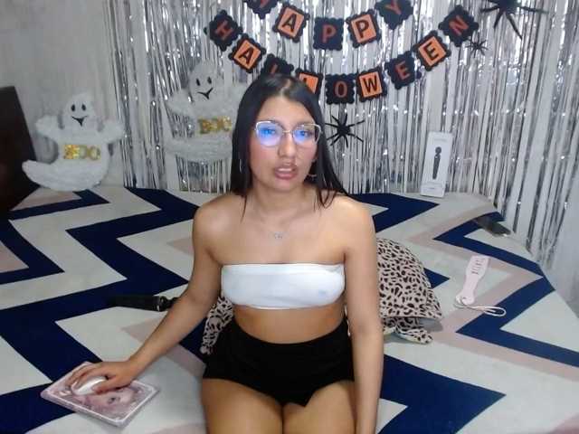 Zoe-lane live cam on BongaCams