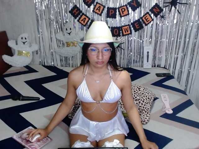 Zoe-lane live cam on BongaCams