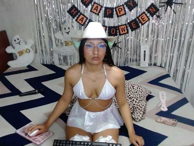 Zoe-lane live cam on BongaCams
