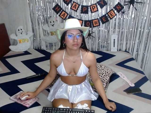 Zoe-lane live cam on BongaCams