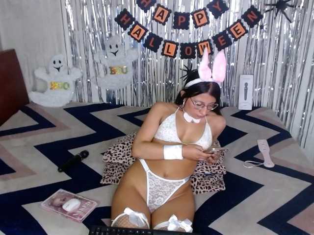 Zoe-lane live cam on BongaCams