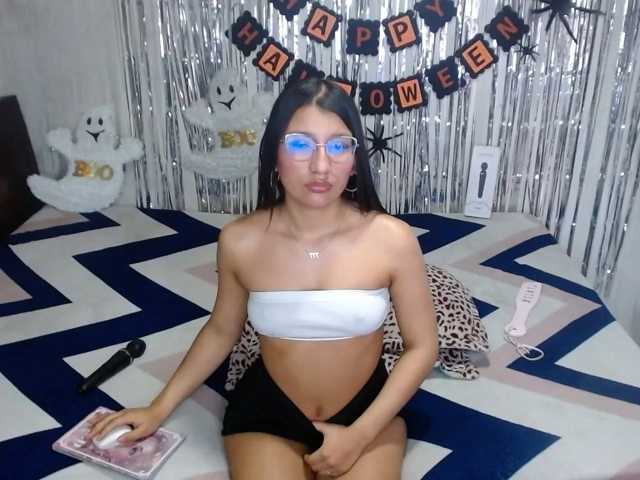 Zoe-lane live cam on BongaCams