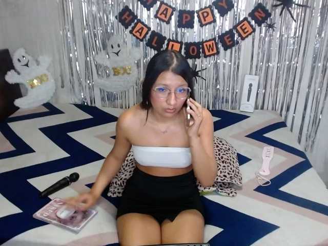 Zoe-lane live cam on BongaCams