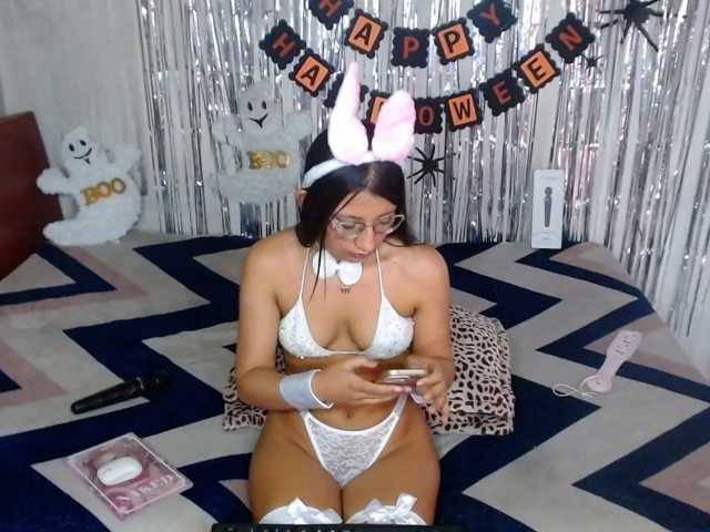 Zoe-lane live cam on BongaCams