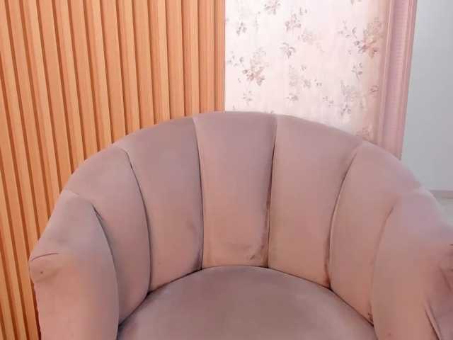 CherryBlushh, en vivo ahora en BongaCams