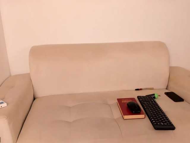 CherryBlushh live cam on BongaCams