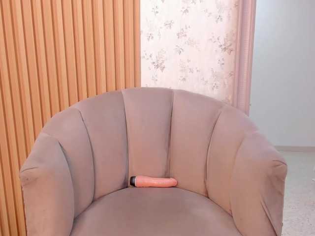 CherryBlushh, en vivo ahora en BongaCams