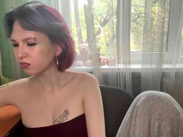 Modella: justsayhi