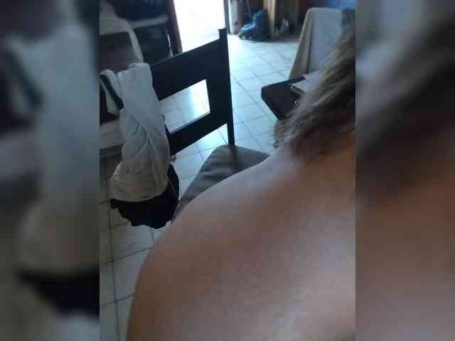 Julylatin webcam