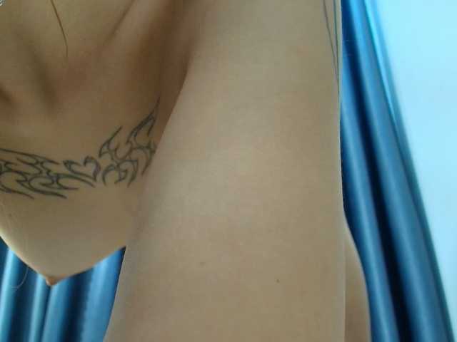 soo-jee live cam on BongaCams