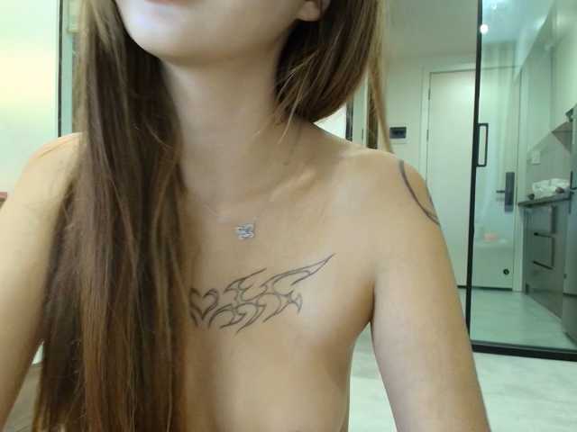 soo-jee, en directo ahora en BongaCams