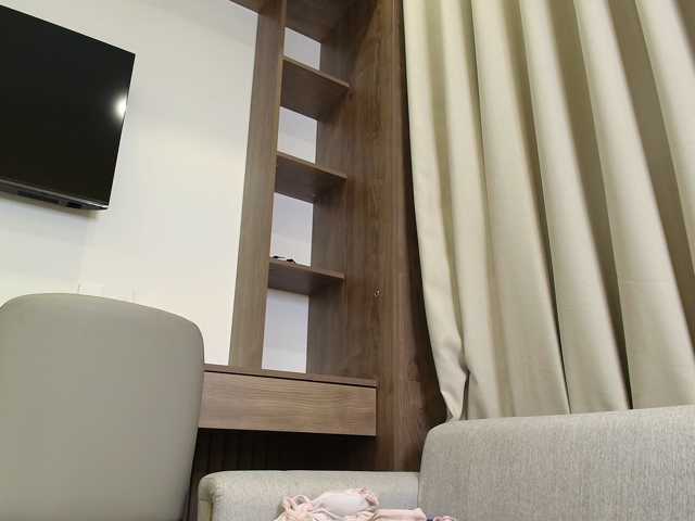 soo-jee live cam on BongaCams