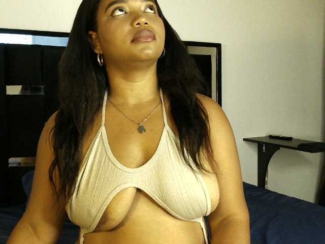 Candace29 webcam