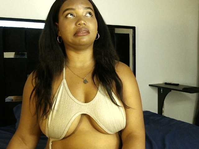 Candace29 webcam