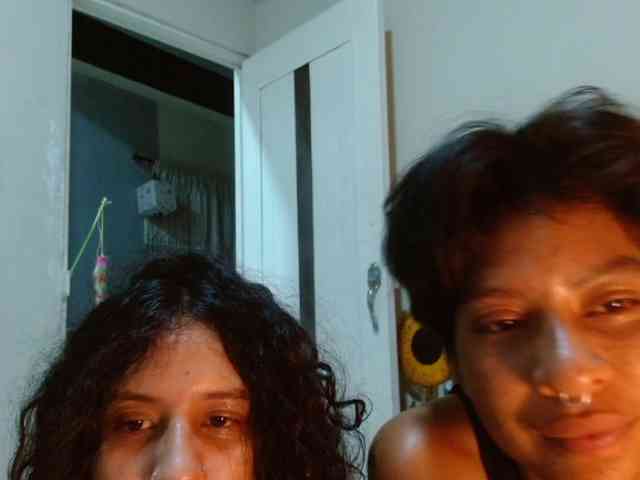 FamilyWoolf webcam