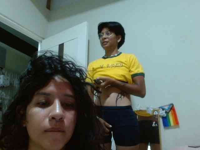 FamilyWoolf webcam